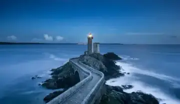 Море