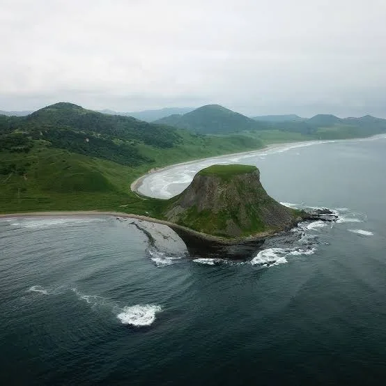 库兹涅佐夫角 / 科夫里日卡山